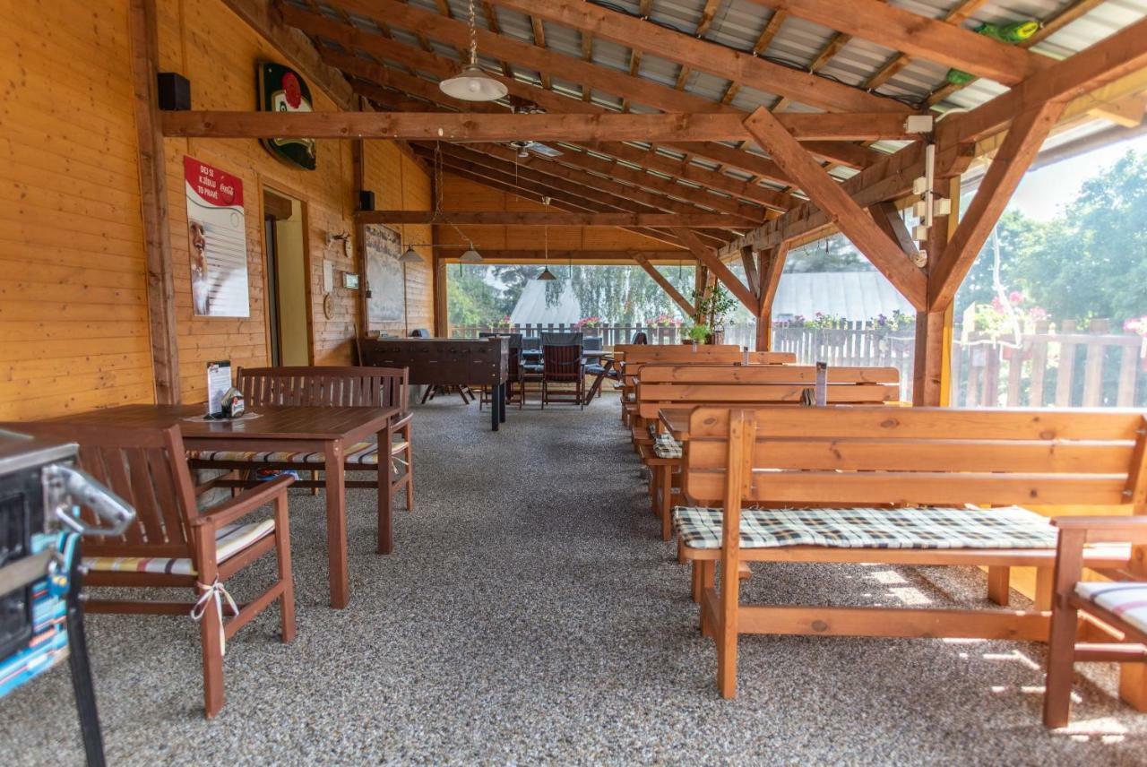 Penzion U Zpěváků Nové Hute Exterior foto