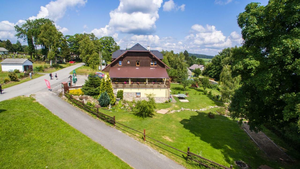 Penzion U Zpěváků Nové Hute Exterior foto